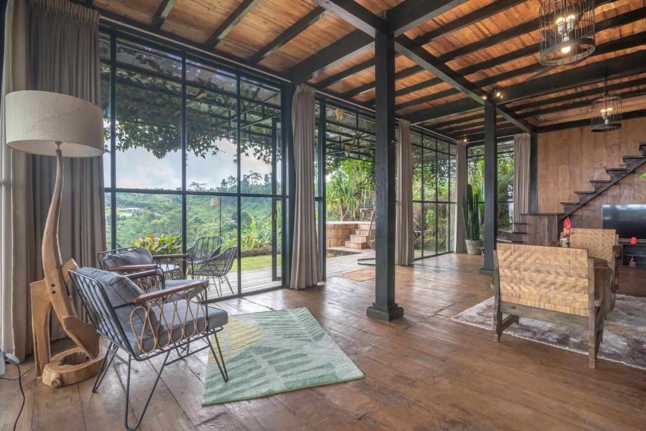 Kayukopi Villa Munduk  Luaran gambar